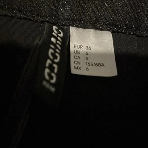 Divided skirt - Picture 2 of 2